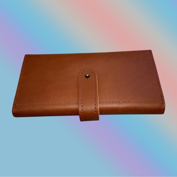 🦄 Portland Leather Trifold Wallet in Honey! - Picture 2 of 5